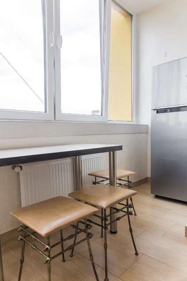 Apartment On Shashkevicha 16