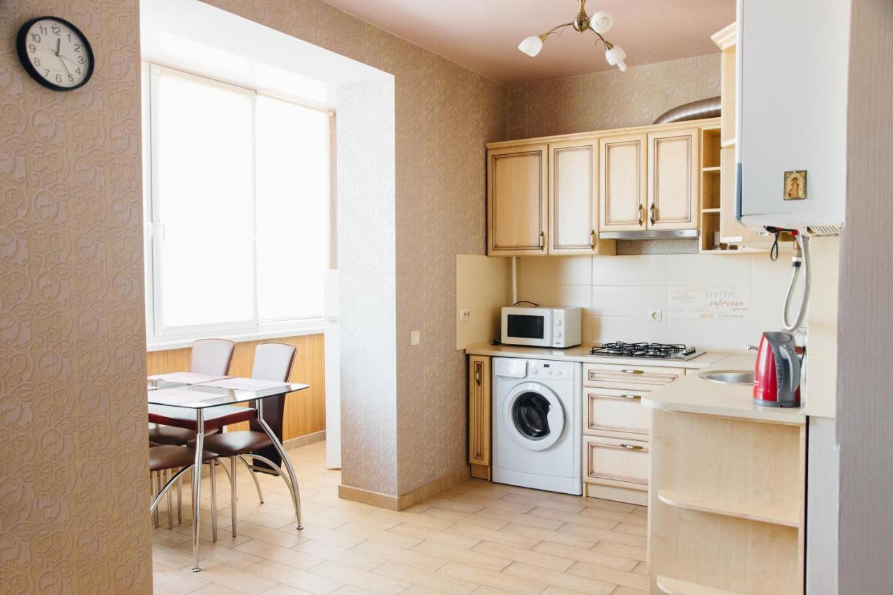 Apartment On Shashkevicha 16 *